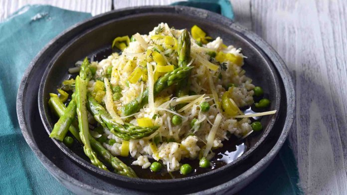 Jarní risotto se zeleným chřestem Jarní risotto se zeleným chřestem