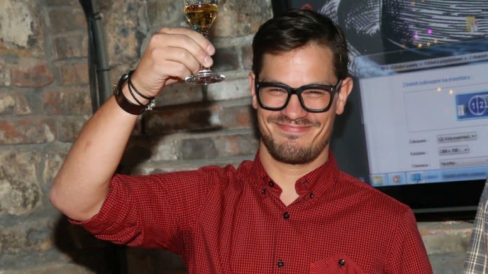David Kraus se stal ve svých jedenačtyřiceti letech otcem. Má dceru Ester. David Kraus se stal ve svých jedenačtyřiceti letech otcem. Má dceru Ester.