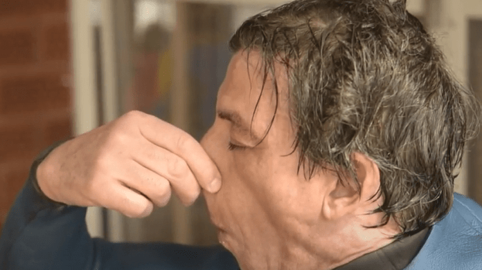 Muž pokořil nový světový rekord v zadržení dechu. Muž pokořil nový světový rekord v zadržení dechu.