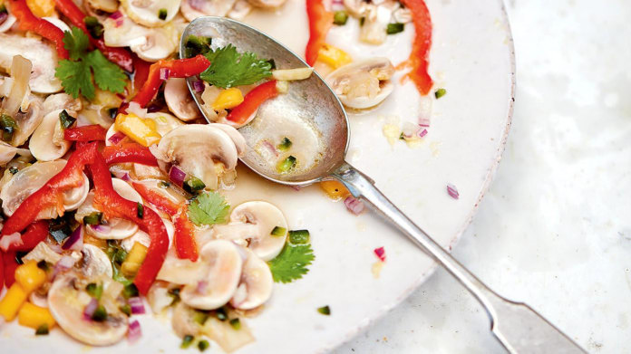 Ceviche z manga a žampionů Ceviche z manga a žampionů