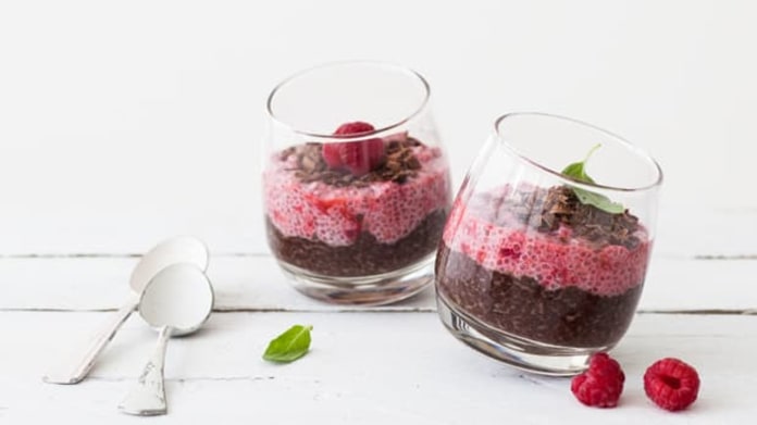 Čokoládový pudink s malinami a chia semínky Čokoládový pudink s malinami a chia semínky