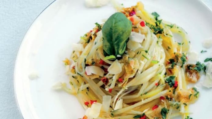 Chřestové aglio olio Chřestové aglio olio