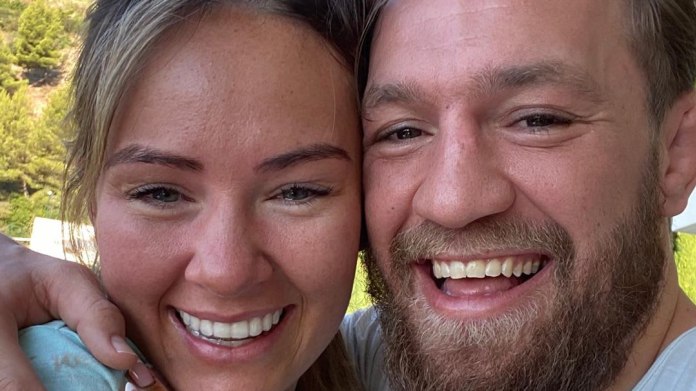 Conor McGregor a Dee Devlin se budou brát Conor McGregor a Dee Devlin se budou brát