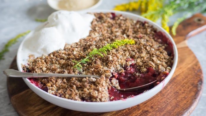 Švestkový crumble s mákem Švestkový crumble s mákem