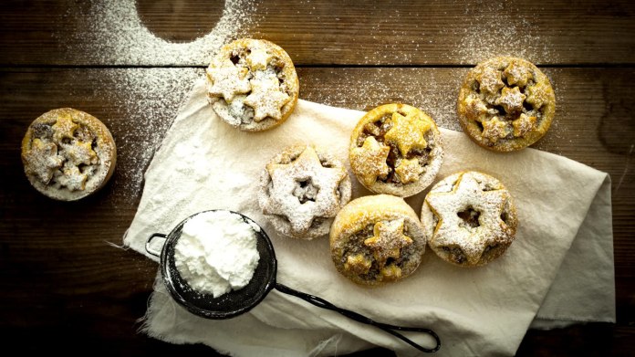 Mince pies - košíčky se sušeným ovocem Mince pies - košíčky se sušeným ovocem