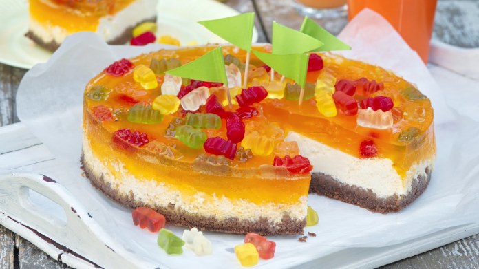 Želé cheesecake s gumídky a/nebo kytičkami Želé cheesecake s gumídky a/nebo kytičkami