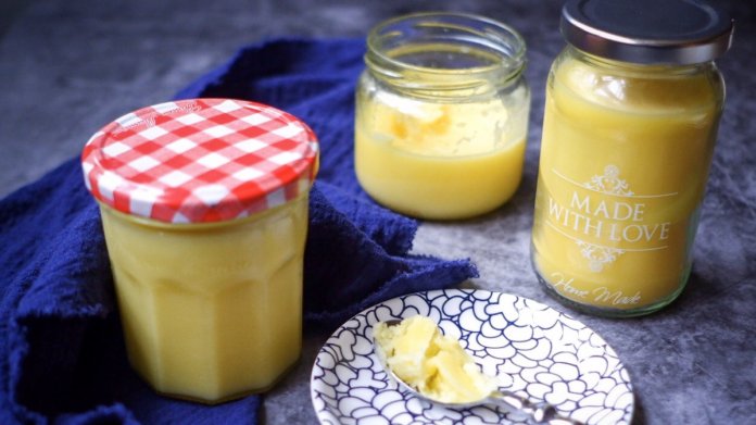 Přepuštěné máslo z pomalého hrnce Přepuštěné máslo z pomalého hrnce