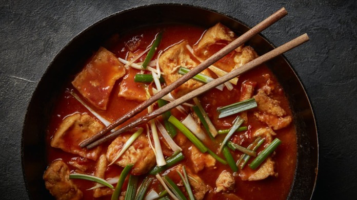 Tofu na rajčatech Tofu na rajčatech