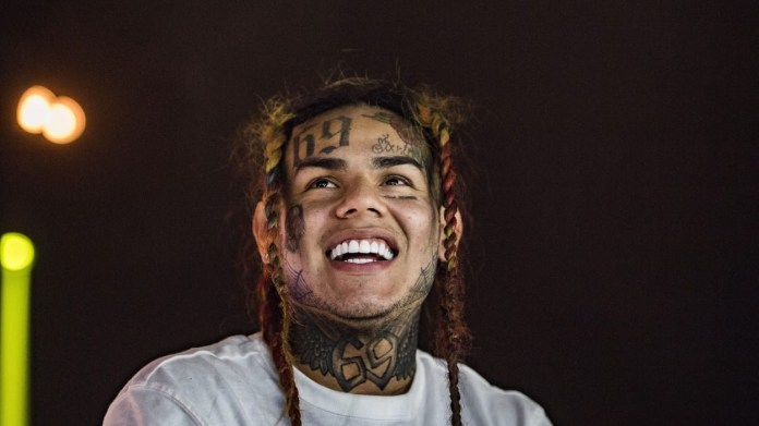 Tekashi 6ix9ine děsí fanoušky 1 Tekashi 6ix9ine děsí fanoušky 1