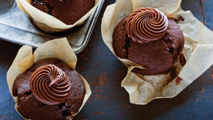 Čokoládové cupcaky s ganache Čokoládové cupcaky s ganache