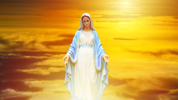 13 obdivuhodných žen z Bible, od kterých se můžeme hodně přiučit 13 obdivuhodných žen z Bible, od kterých se můžeme hodně přiučit