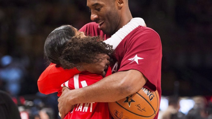 Kobe Bryant zahynul i s dcerou při letecké nehodě 1 Kobe Bryant zahynul i s dcerou při letecké nehodě 1