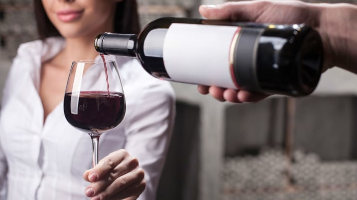 Alkohol a krása. Jak lihoviny ovlivňují vzhled? Alkohol a krása. Jak lihoviny ovlivňují vzhled?