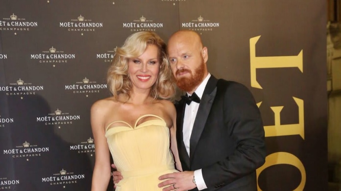 Simona Krainová s manželem. Simona Krainová s manželem.