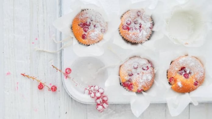 Celozrnné muffiny s rybízem Celozrnné muffiny s rybízem