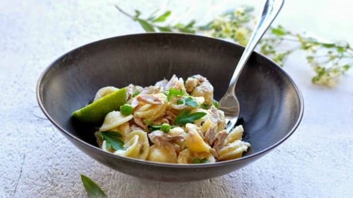 Orecchiette s ricottou a tuňákem Orecchiette s ricottou a tuňákem