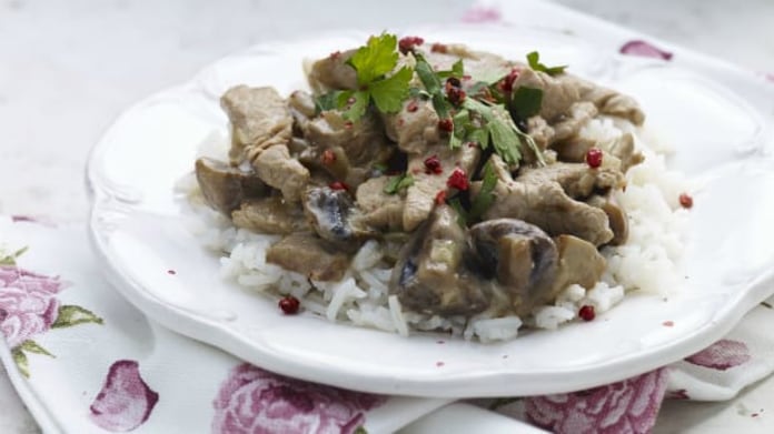 Hovězí Stroganoff Hovězí Stroganoff