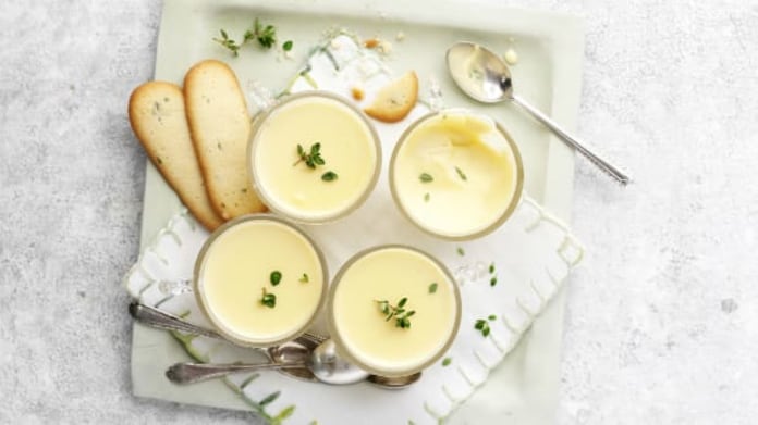 Žloutkový krém s tymiánovými piškoty Žloutkový krém s tymiánovými piškoty