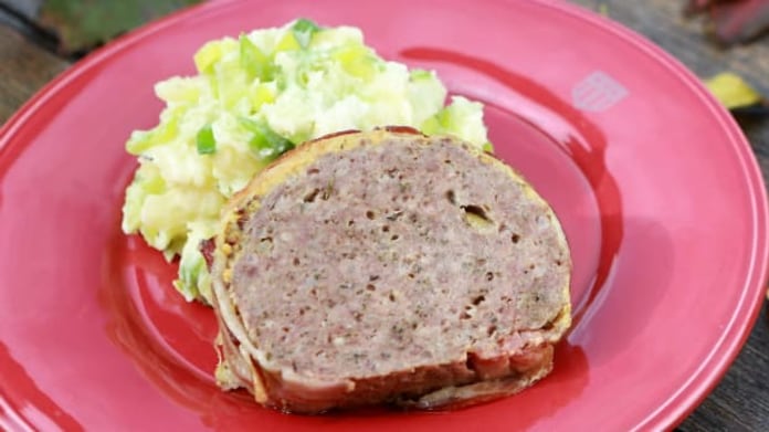 Sekaná s hořčičnou kůrkou a pivem Sekaná s hořčičnou kůrkou a pivem