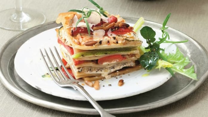 Lasagne s pečenou paprikou, cuketou a ricottou Lasagne s pečenou paprikou, cuketou a ricottou