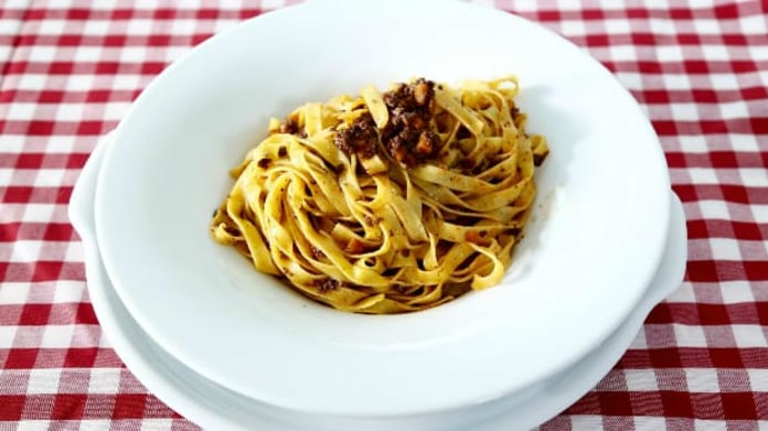 Tagliatelle s ragú z divočáka Tagliatelle s ragú z divočáka