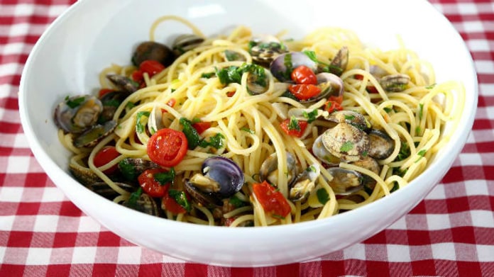 Spaghetti s mušlemi vongole Spaghetti s mušlemi vongole