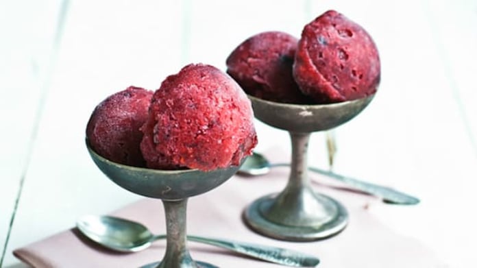 Sorbet z lesních plodů a máty Sorbet z lesních plodů a máty