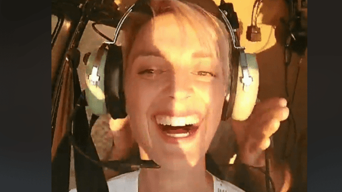Bára Poláková a její živý videoklip. 1 Bára Poláková a její živý videoklip. 1