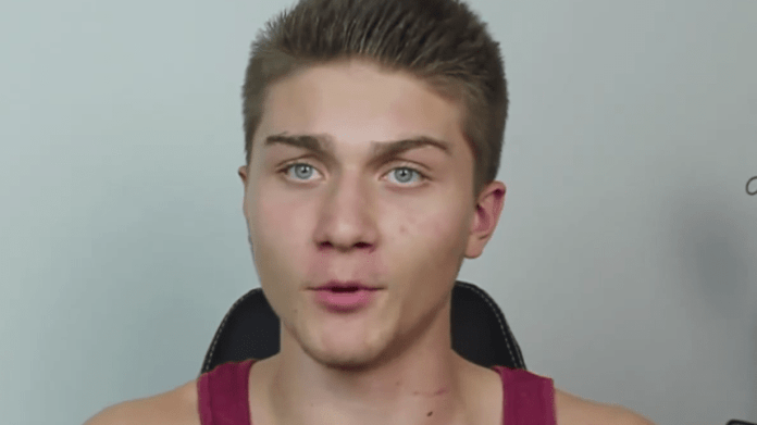 Datel skončil kvůli napadení u soudu. Datel skončil kvůli napadení u soudu.