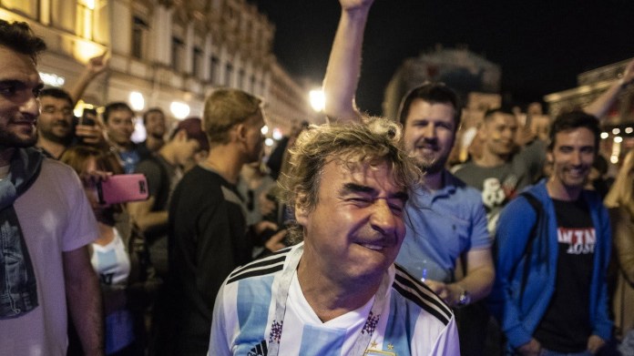 Na Argentince v Rusku spadl nahý muž Na Argentince v Rusku spadl nahý muž