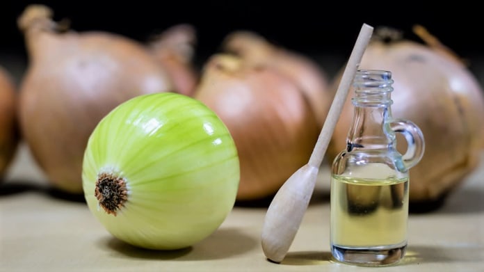 Z obyčejné cibule uděláte nejlepší domácí léky proti kašli a rýmě Z obyčejné cibule uděláte nejlepší domácí léky proti kašli a rýmě