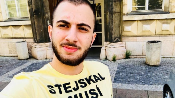 MikeJePan prohrál soud. MikeJePan prohrál soud.