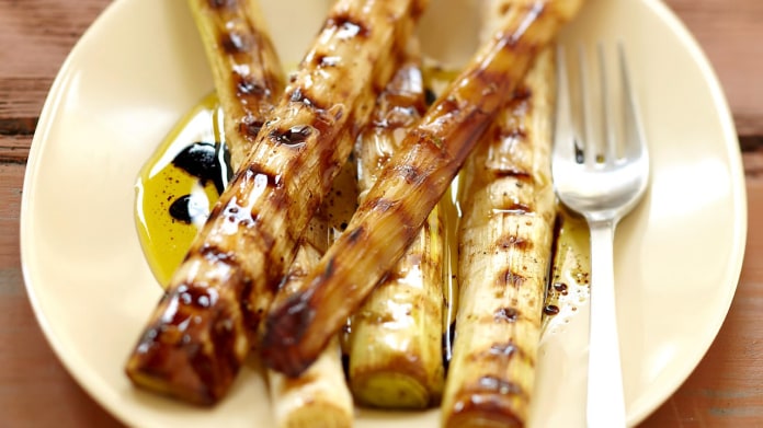 Grilovaný pórek se zálivkou vinaigrette Grilovaný pórek se zálivkou vinaigrette
