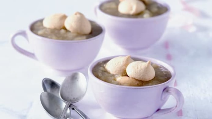 Jablečný pudink se špaldovými piškoty Jablečný pudink se špaldovými piškoty