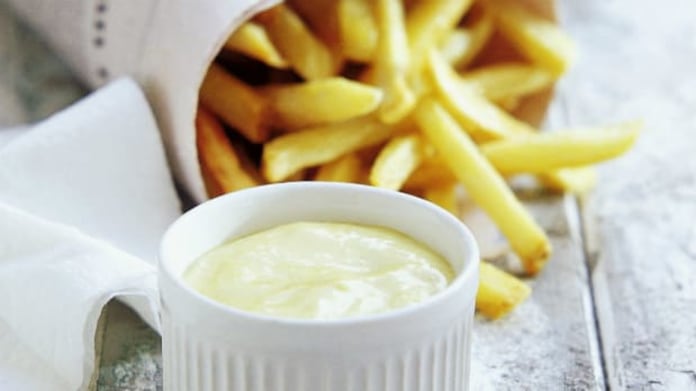 Česneková majonéza (aïoli) Česneková majonéza (aïoli)