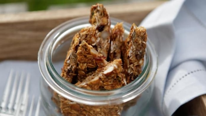 Domácí müsli tyčinky Domácí müsli tyčinky