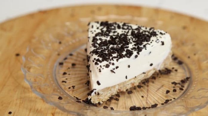 Cheesecake s mandlovým likérem - Obrázek 8 Cheesecake s mandlovým likérem - Obrázek 8