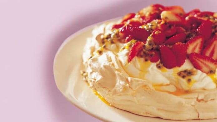 Pavlova s jahodami Pavlova s jahodami