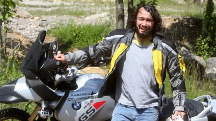 Moto cestou necestou - Pavel Liška a jeho motorka enduro Moto cestou necestou - Pavel Liška a jeho motorka enduro