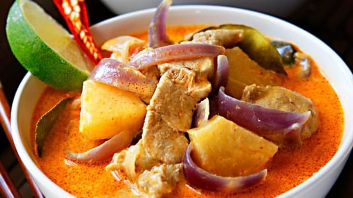 Červené thajské curry Červené thajské curry