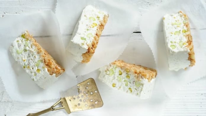 Slaný cheesecake s oříšky Slaný cheesecake s oříšky
