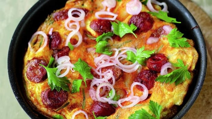 Bramborová omeleta s chorizem Bramborová omeleta s chorizem