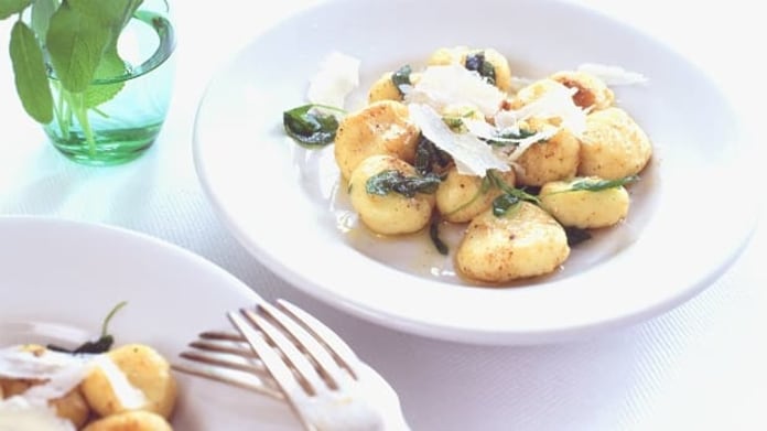 Domácí gnocchi se šalvějí Domácí gnocchi se šalvějí