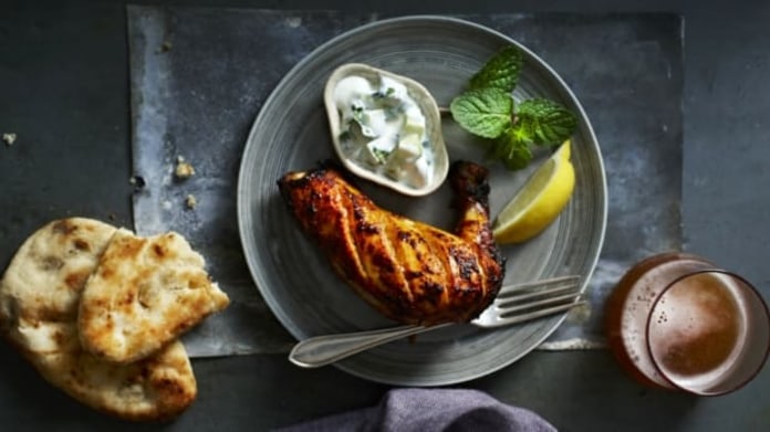 Kuře tandoori s raitou Kuře tandoori s raitou