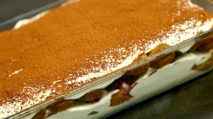 Višňové tiramisu Višňové tiramisu