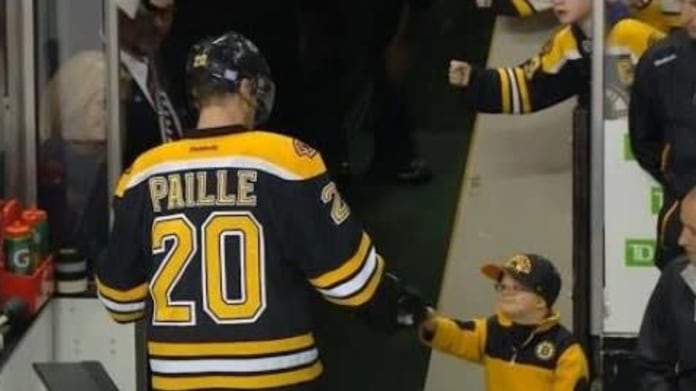 Liam Fitzgerald je nejroztomilejší fanoušek Boston Bruins Liam Fitzgerald je nejroztomilejší fanoušek Boston Bruins