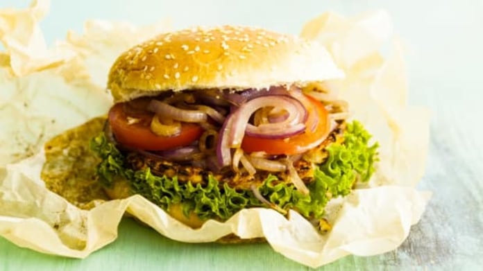 Květákový burger Květákový burger