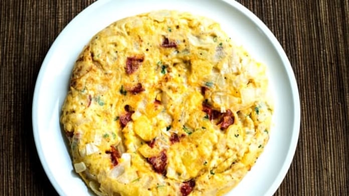 Tortilla s klobásou chorizo Tortilla s klobásou chorizo