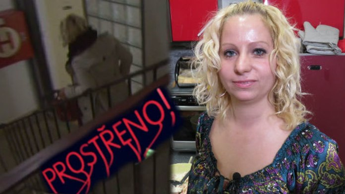 Helena sklízí trpké plody svých lží a nakonec musí utéct z natáčení! Helena sklízí trpké plody svých lží a nakonec musí utéct z natáčení!