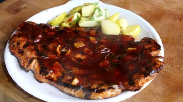 Vepřový steak s BBQ omáčkou Vepřový steak s BBQ omáčkou